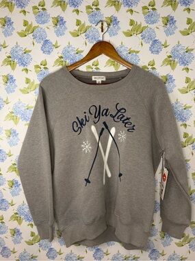 Wildfox Gray "Ski Ya Later" Pullover with Navy and White Graphic